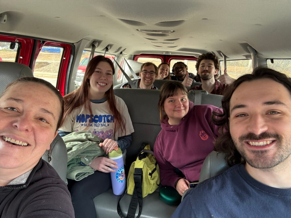 Schnetzer y siete estudiantes del Plankton Ecology Lab viajan en una excursión